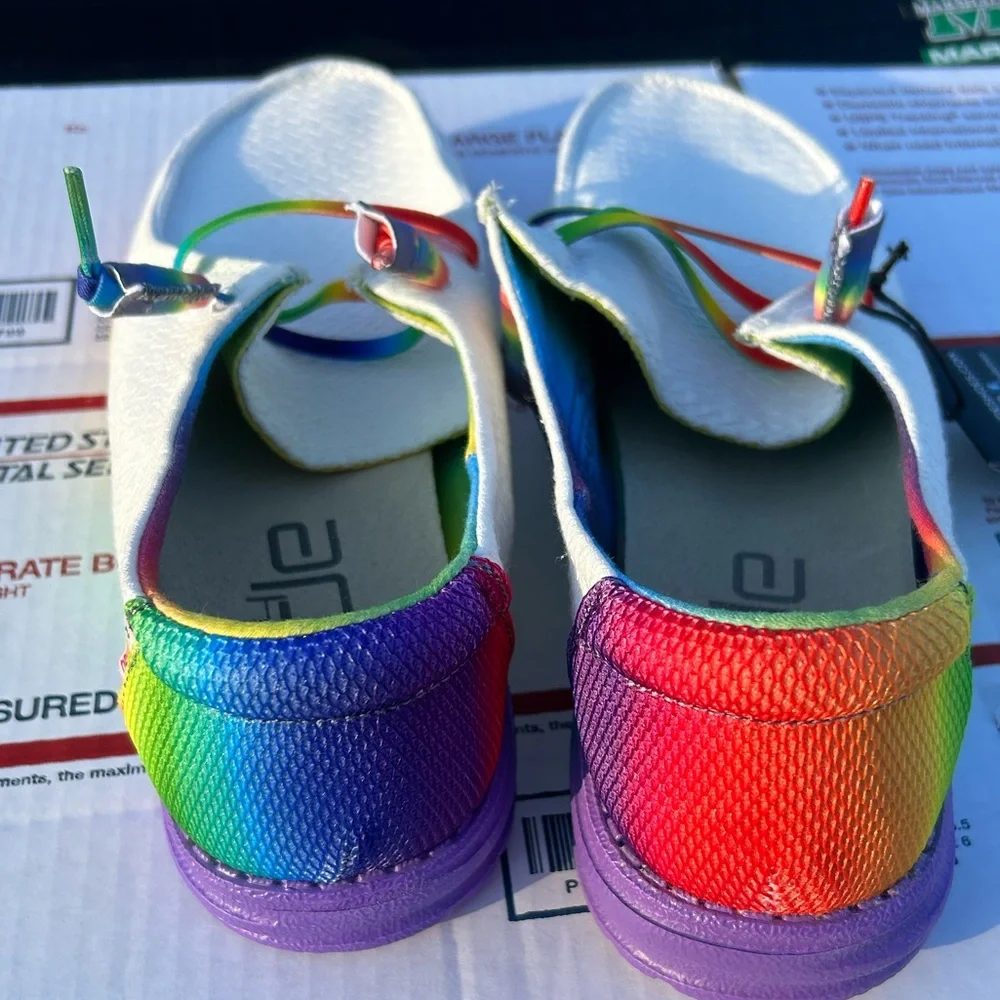 Hey dude Wendy size 11 BNWT women’s pride rainbow 🌈 slip on shoes - Picture 6 of 8